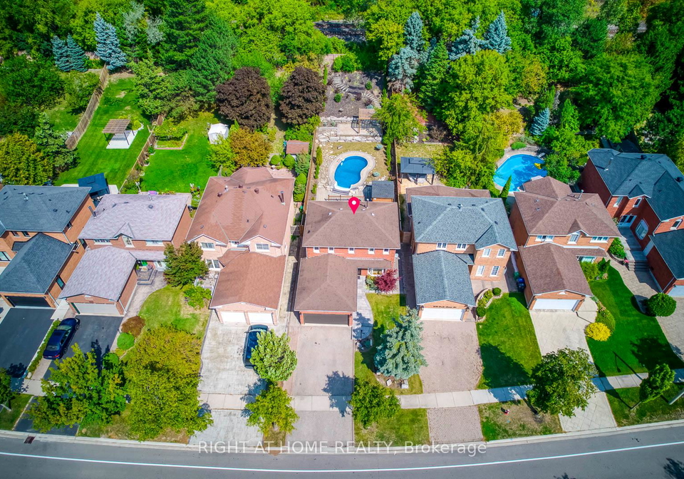 4230-credit-pointe-drive-mississauga-ontario-w12674406