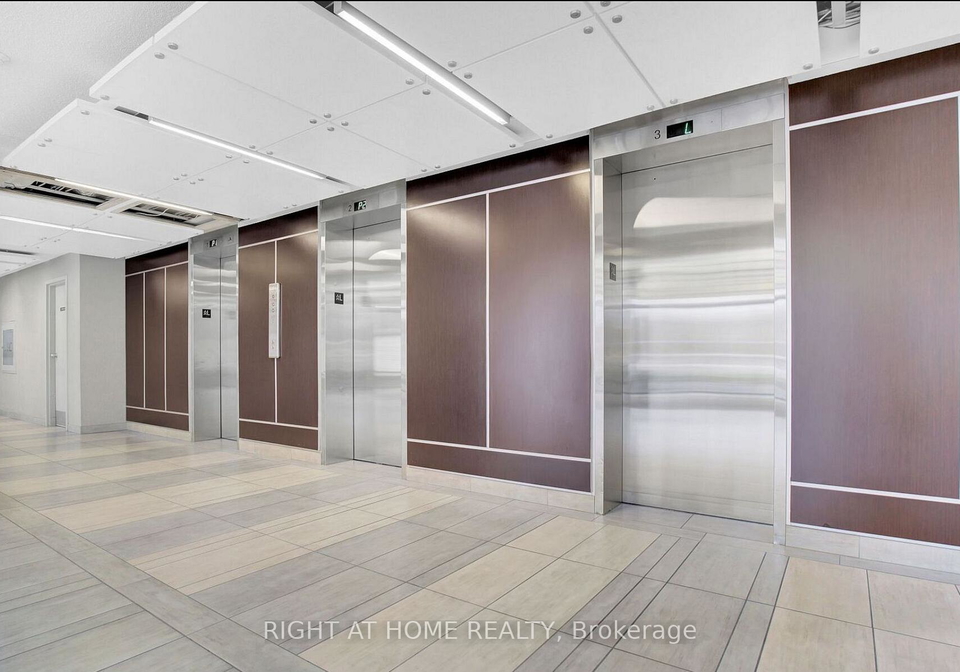 200-robert-speck-parkway-mississauga-ontario-w12674430