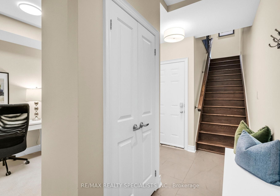 1812-burnhamthorpe-road-e-mississauga-ontario-w12674478
