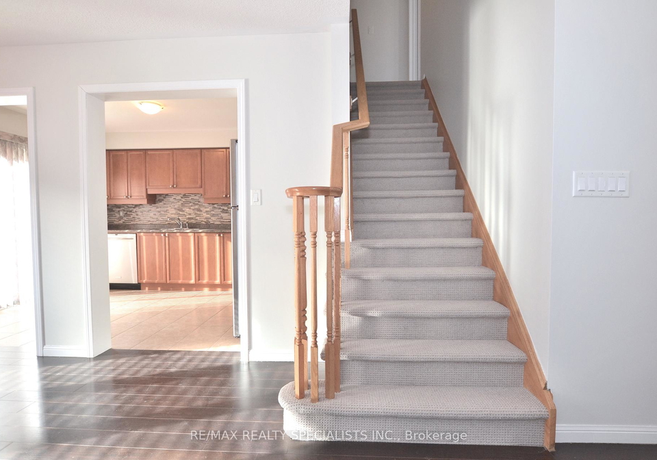 354-prosser-circle-milton-ontario-w12674638