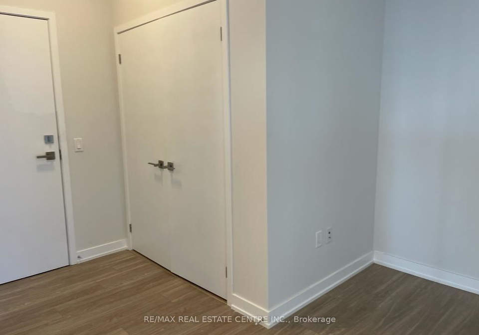 4055-parkside-village-drive-mississauga-ontario-w12674778