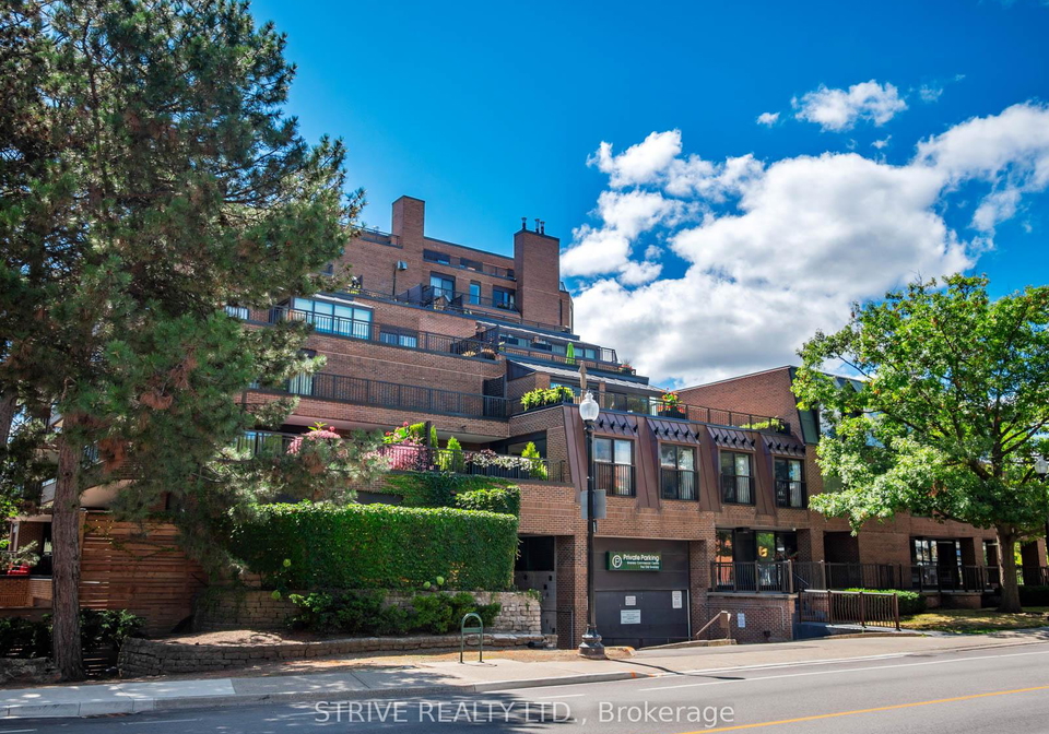 100-lakeshore-road-e-oakville-ontario-w12674854