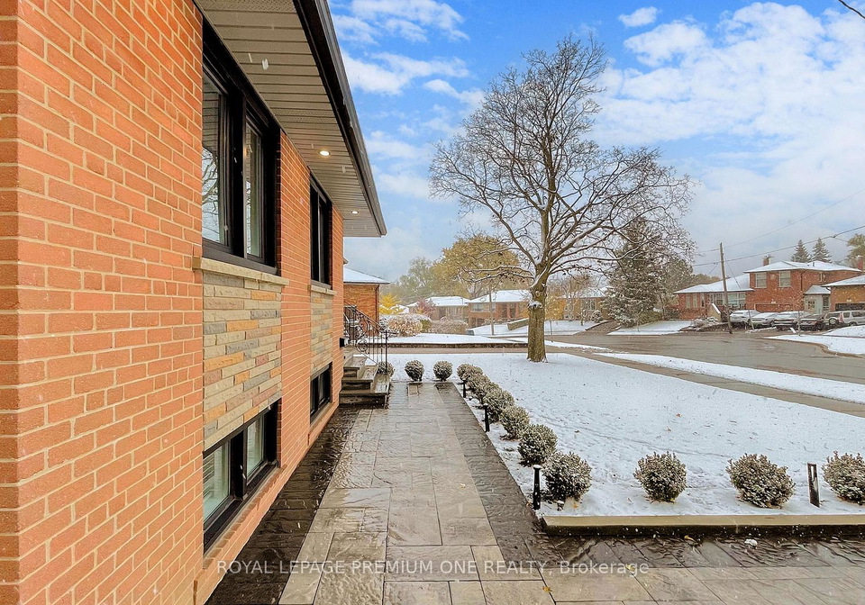 76-alhart-drive-etobicoke-ontario-w12675134