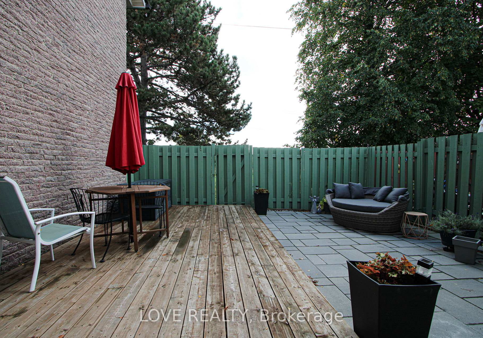 2440-bromsgrove-road-mississauga-ontario-w12675266