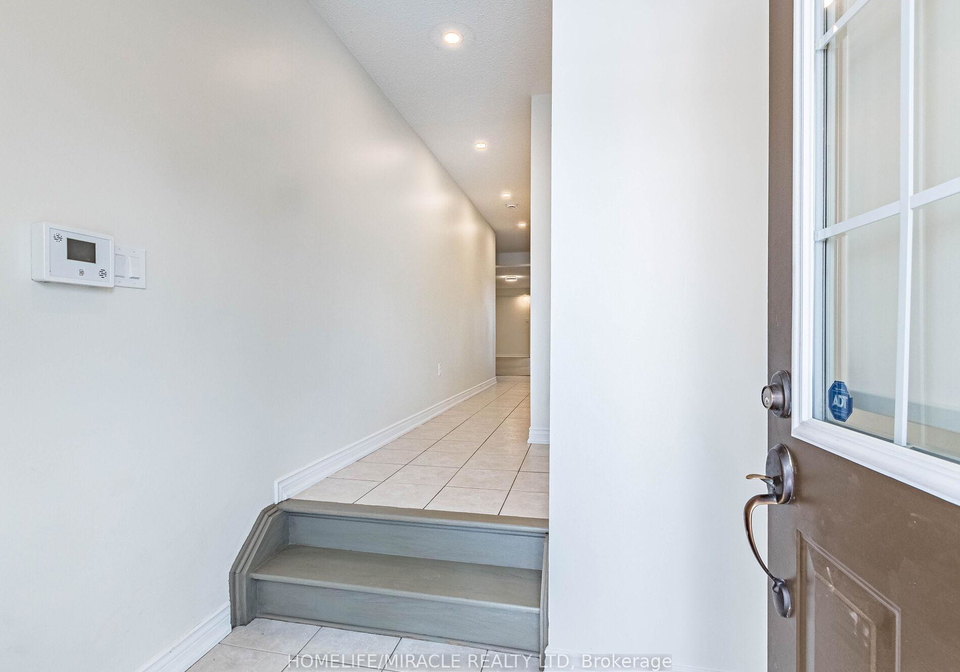 1130-hickory-hollow-glen-mississauga-ontario-w12675772