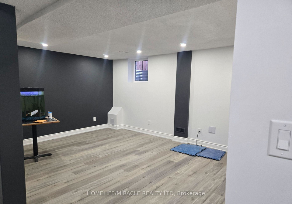 80-torrance-wood-brampton-ontario-w12675906