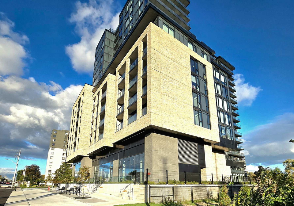 86-dundas-street-e-mississauga-ontario-w12675930