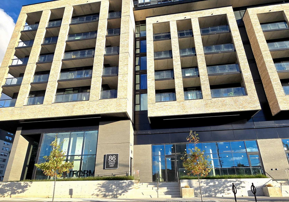 86-dundas-street-e-mississauga-ontario-w12675930