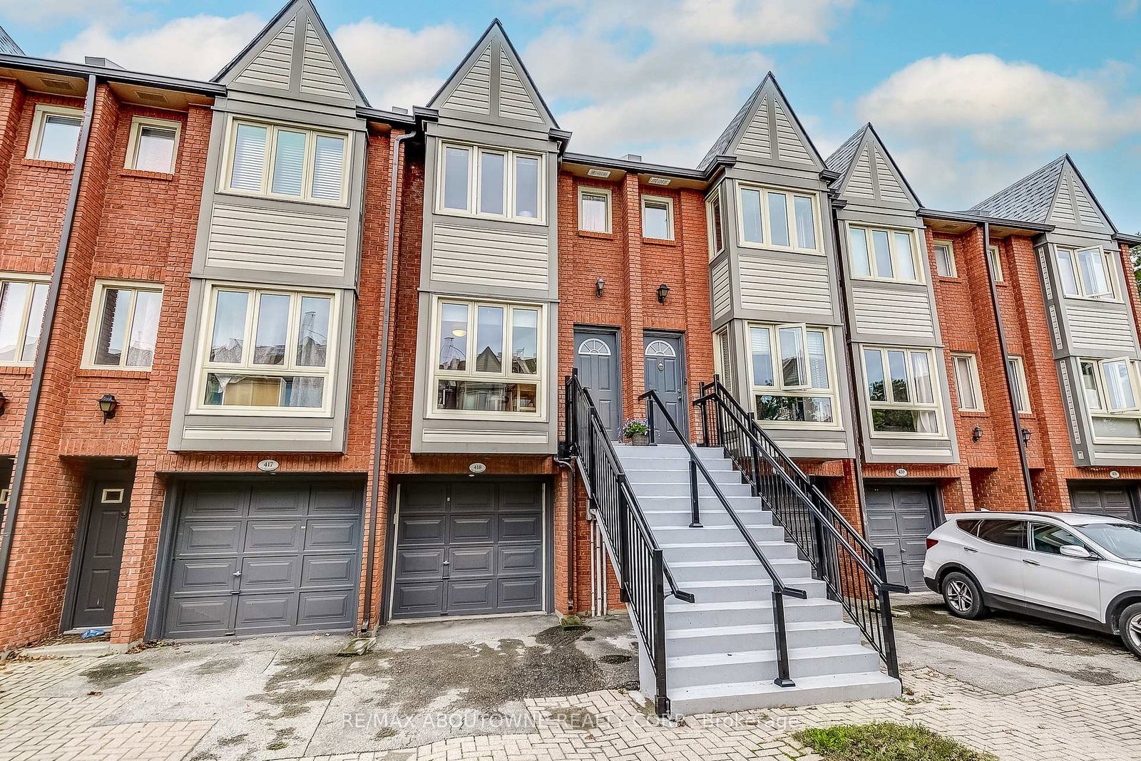 895-maple-avenue-burlington-ontario-w12676202