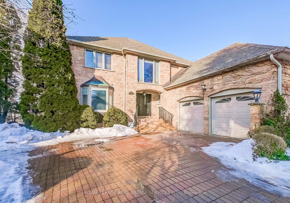 4261-bridlepath-trail-mississauga-ontario-w12676808