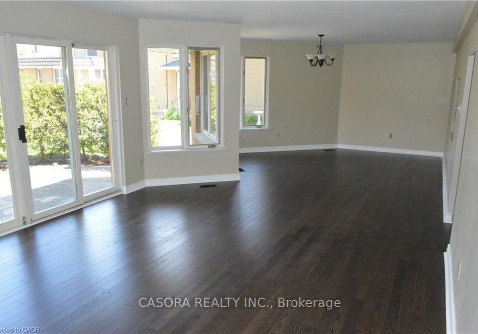 221new-street-burlington-ontario-w12676832