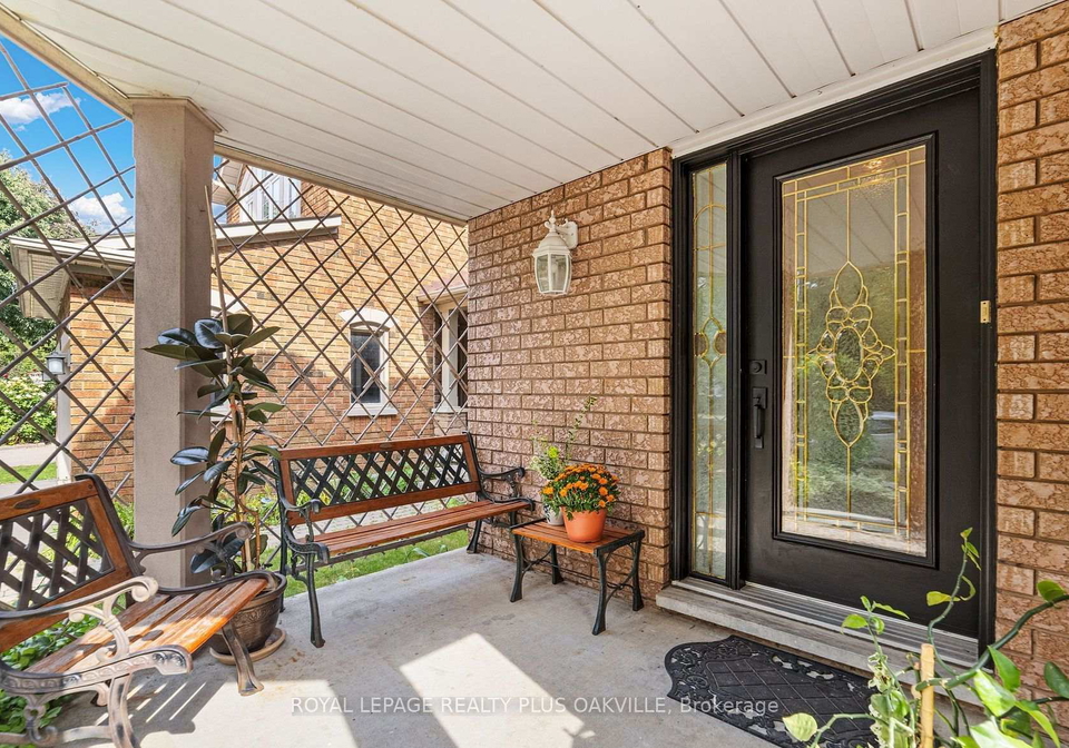 365-turnberry-crescent-mississauga-ontario-w12677080