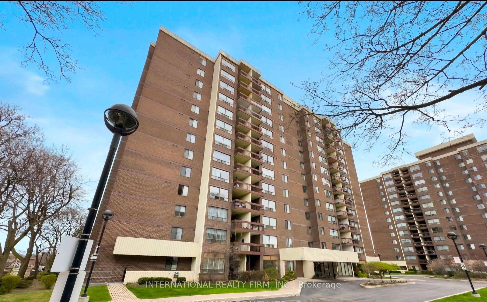 2542-argyle-road-mississauga-ontario-w12677190