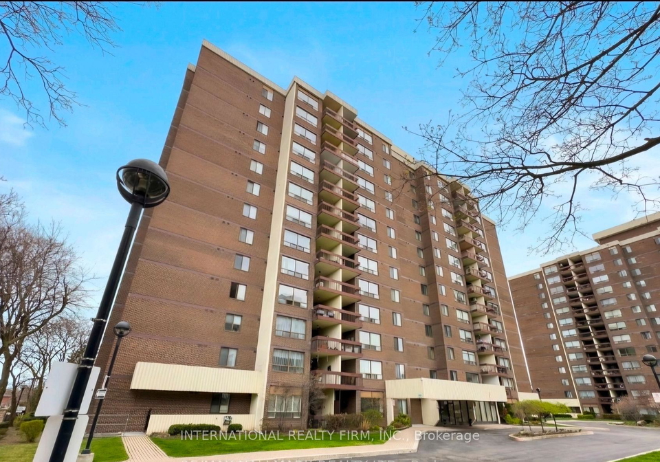 2542-argyle-road-mississauga-ontario-w12677190