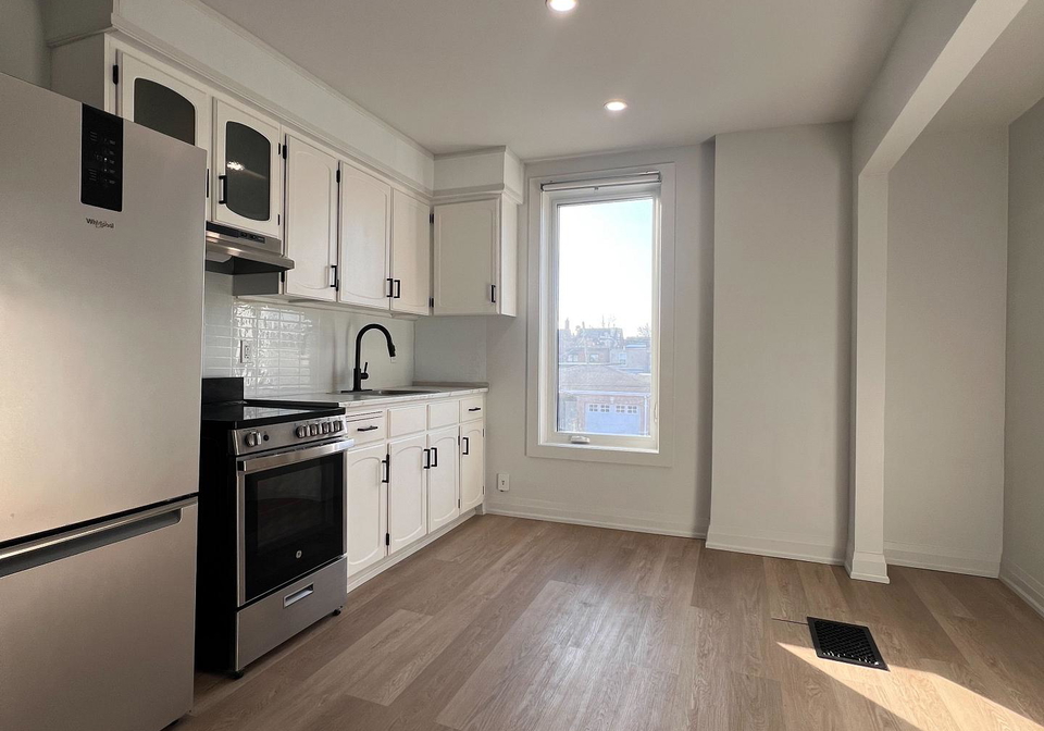 118-greenlaw-avenue-toronto-ontario-w12677192