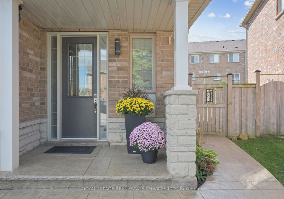 2057-fiddlers-way-oakville-ontario-w12677374