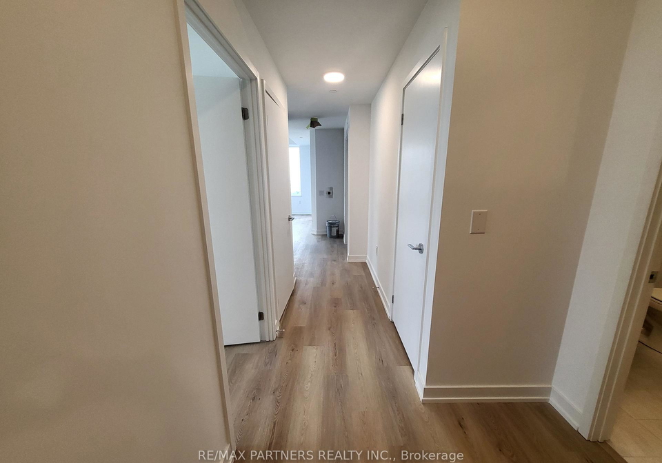 395-square-one-drive-mississauga-ontario-w12677448