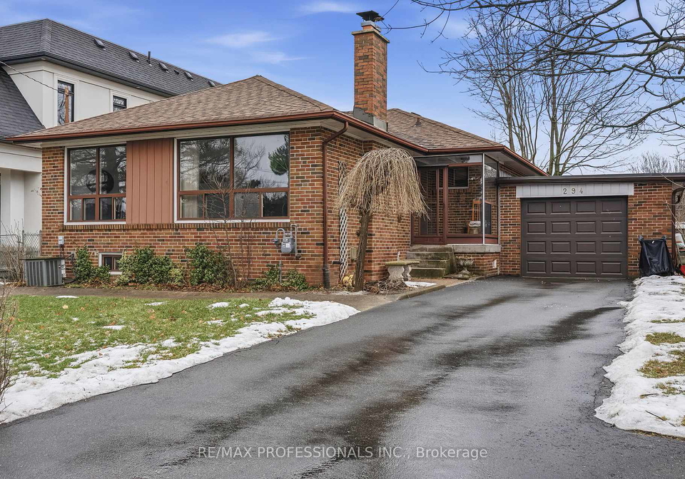 294-southview-road-oakville-ontario-w12677498