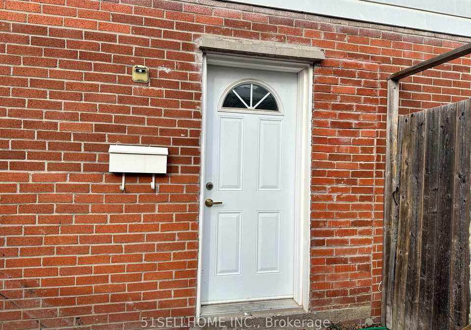 196-voltarie-crescent-mississauga-ontario-w12677504