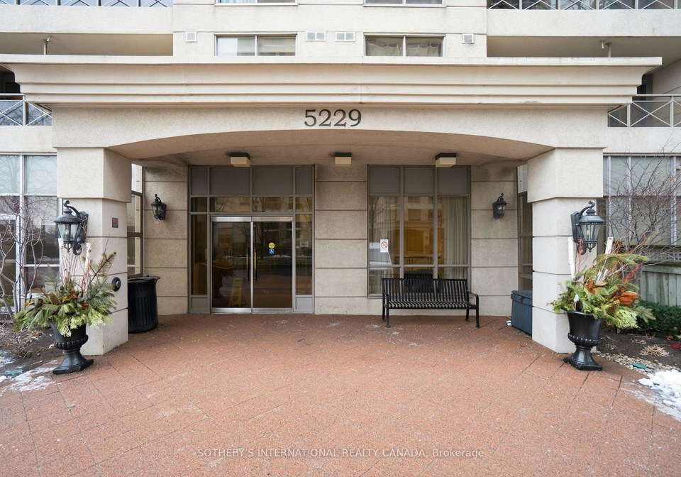5229-dundas-street-w-etobicoke-ontario-w12678208