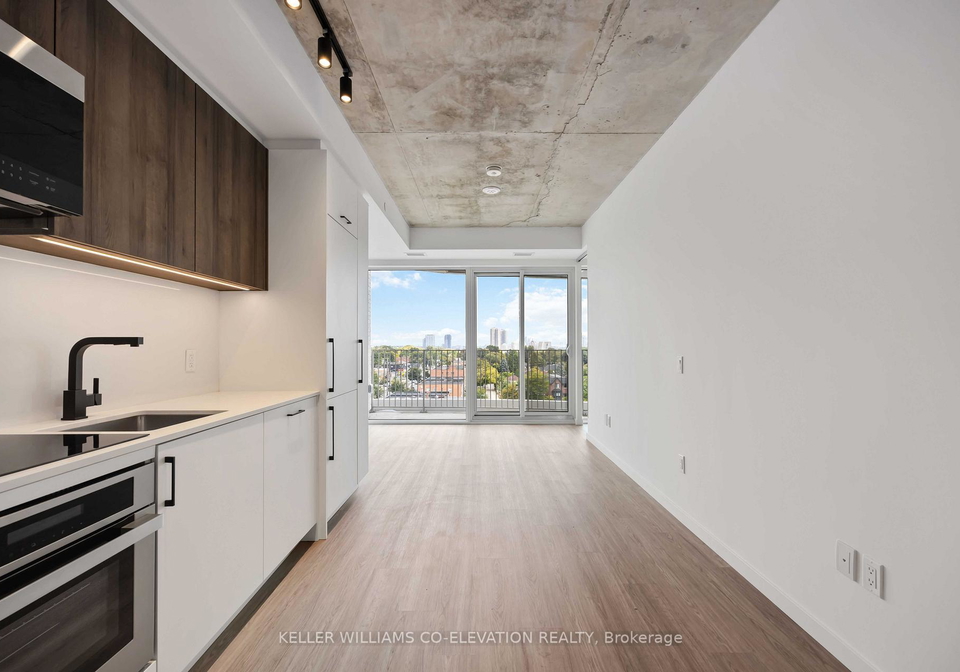 689-the-queensway-street-etobicoke-ontario-w12678254