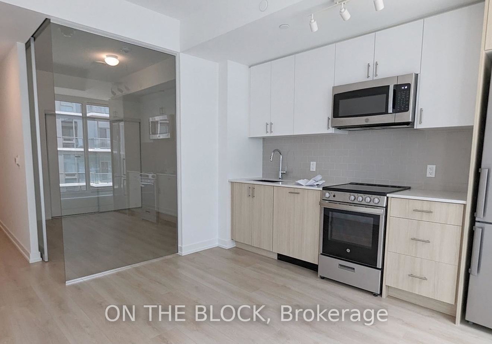 1195-the-queensway-etobicoke-ontario-w12678378