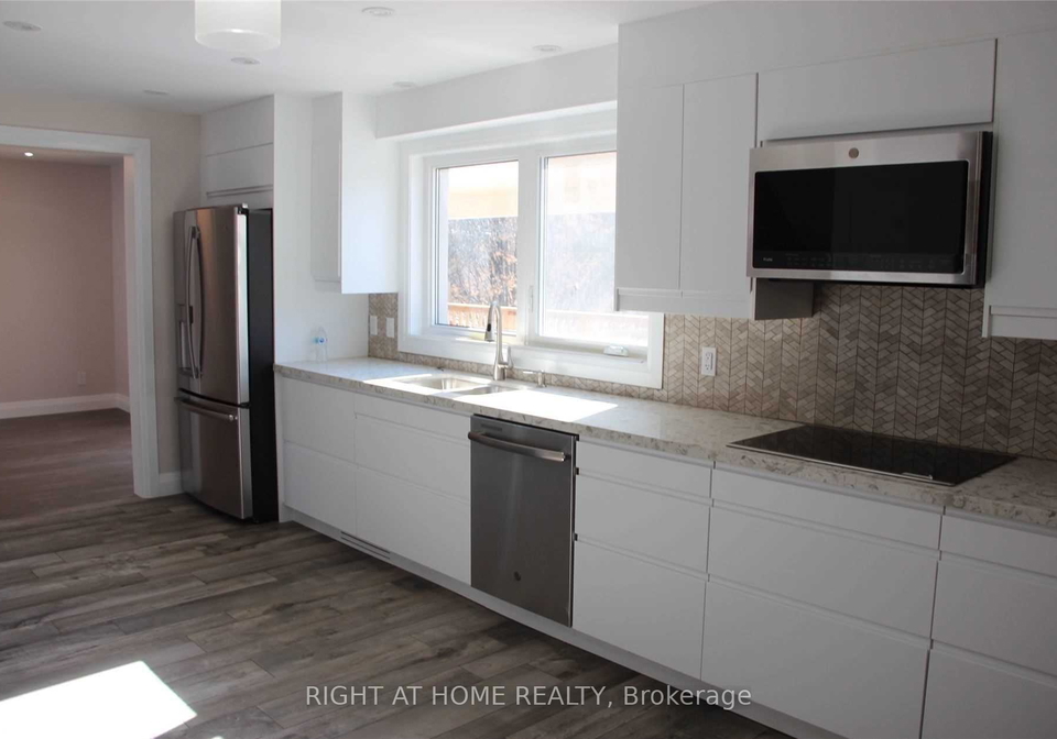 3338-lonefeather-crescent-mississauga-ontario-w12678526