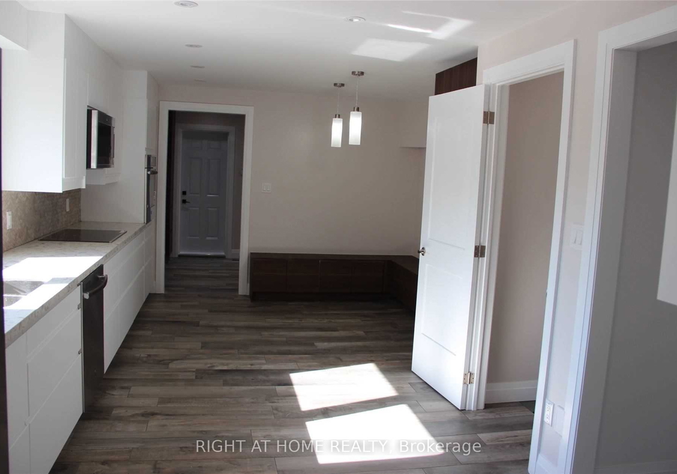 3338-lonefeather-crescent-mississauga-ontario-w12678526