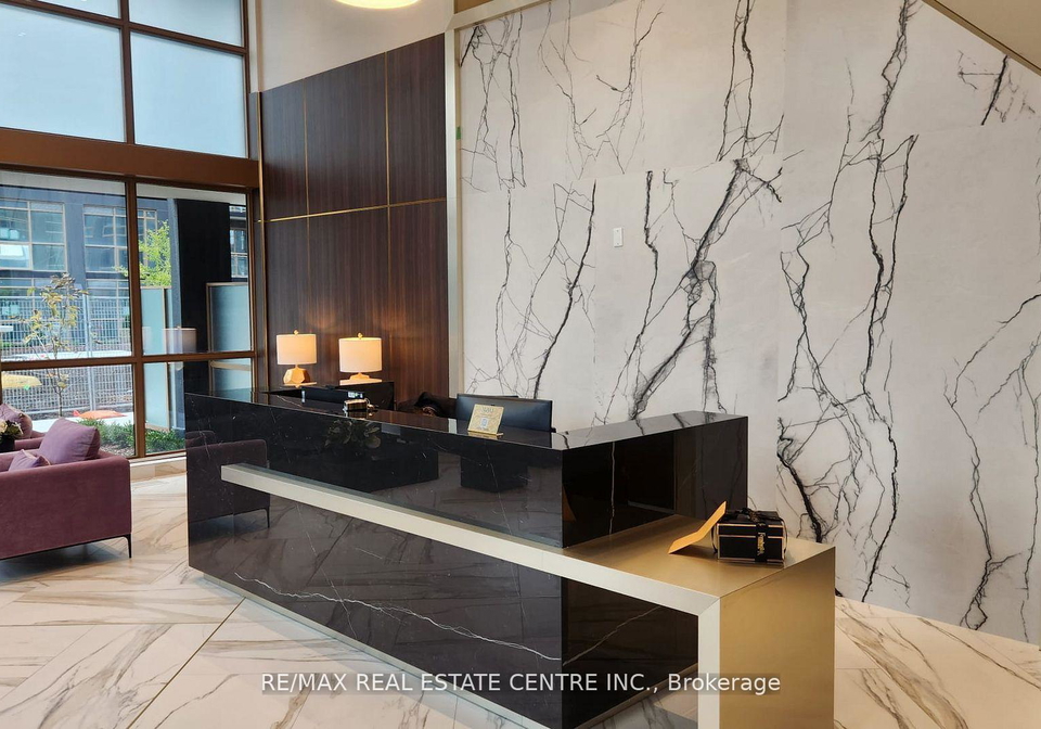 2343-khalsa-gate-oakville-ontario-w12678754