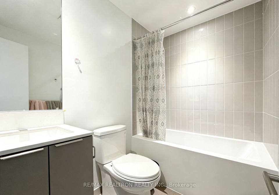 3900-confederation-parkway-mississauga-ontario-w12679022