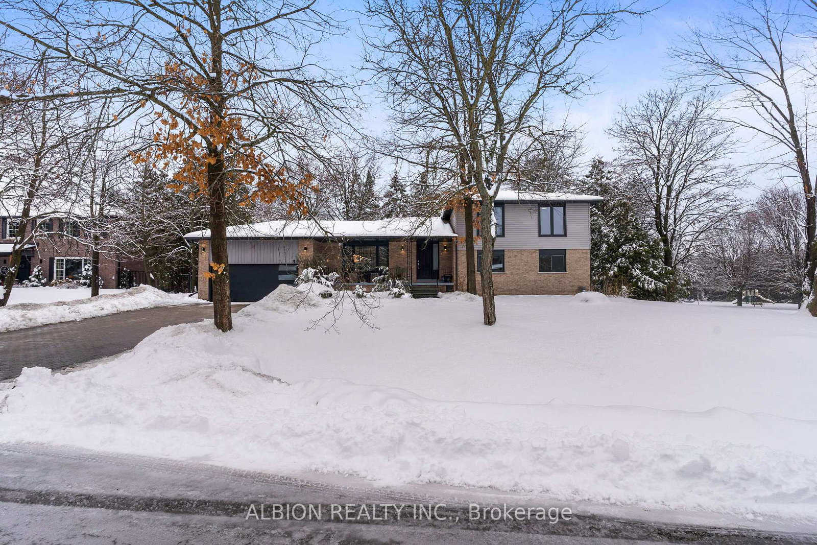 39-westview-crescent-caledon-ontario-w12679138