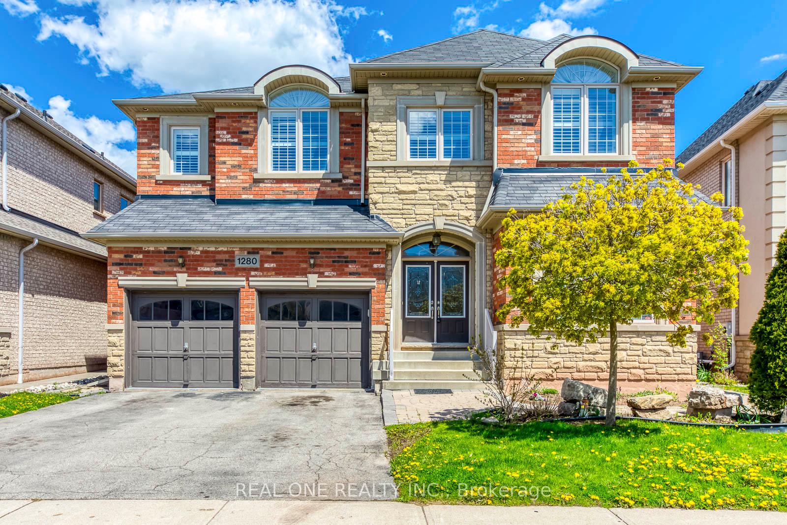 1280-kestell-boulevard-oakville-ontario-w12679500