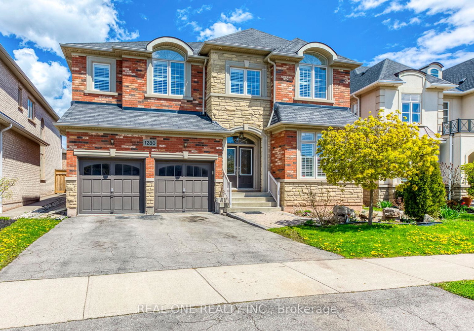 1280-kestell-boulevard-oakville-ontario-w12679500