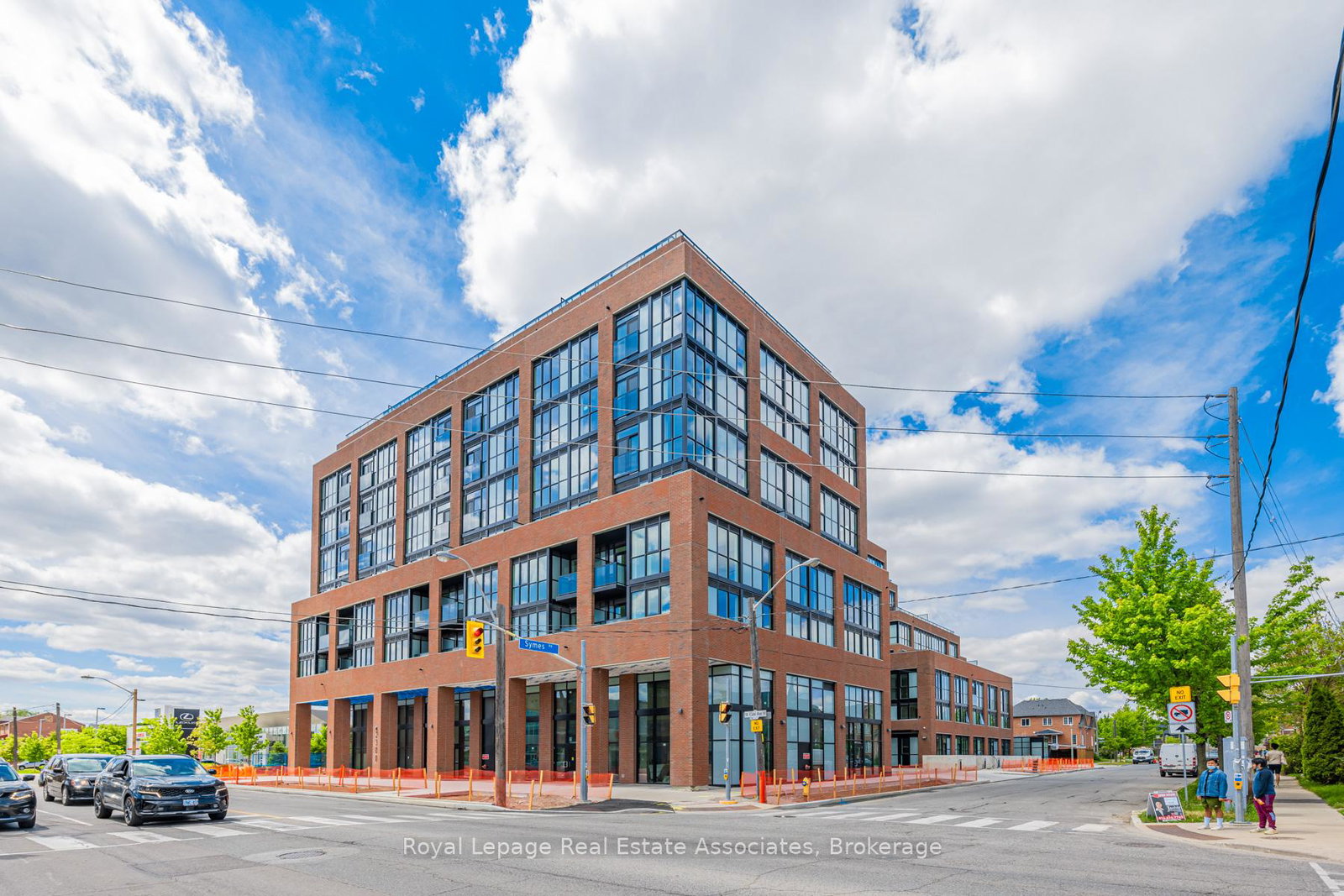 2300-st-clair-avenue-w-toronto-ontario-w12680006