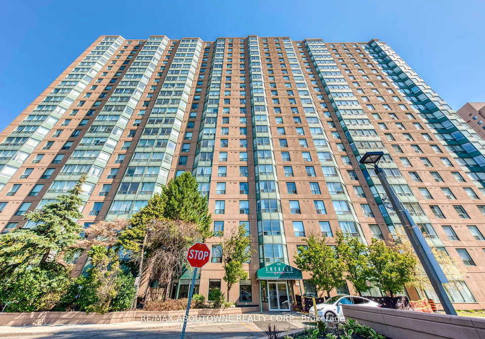 135-hillcrest-avenue-mississauga-ontario-w12680288