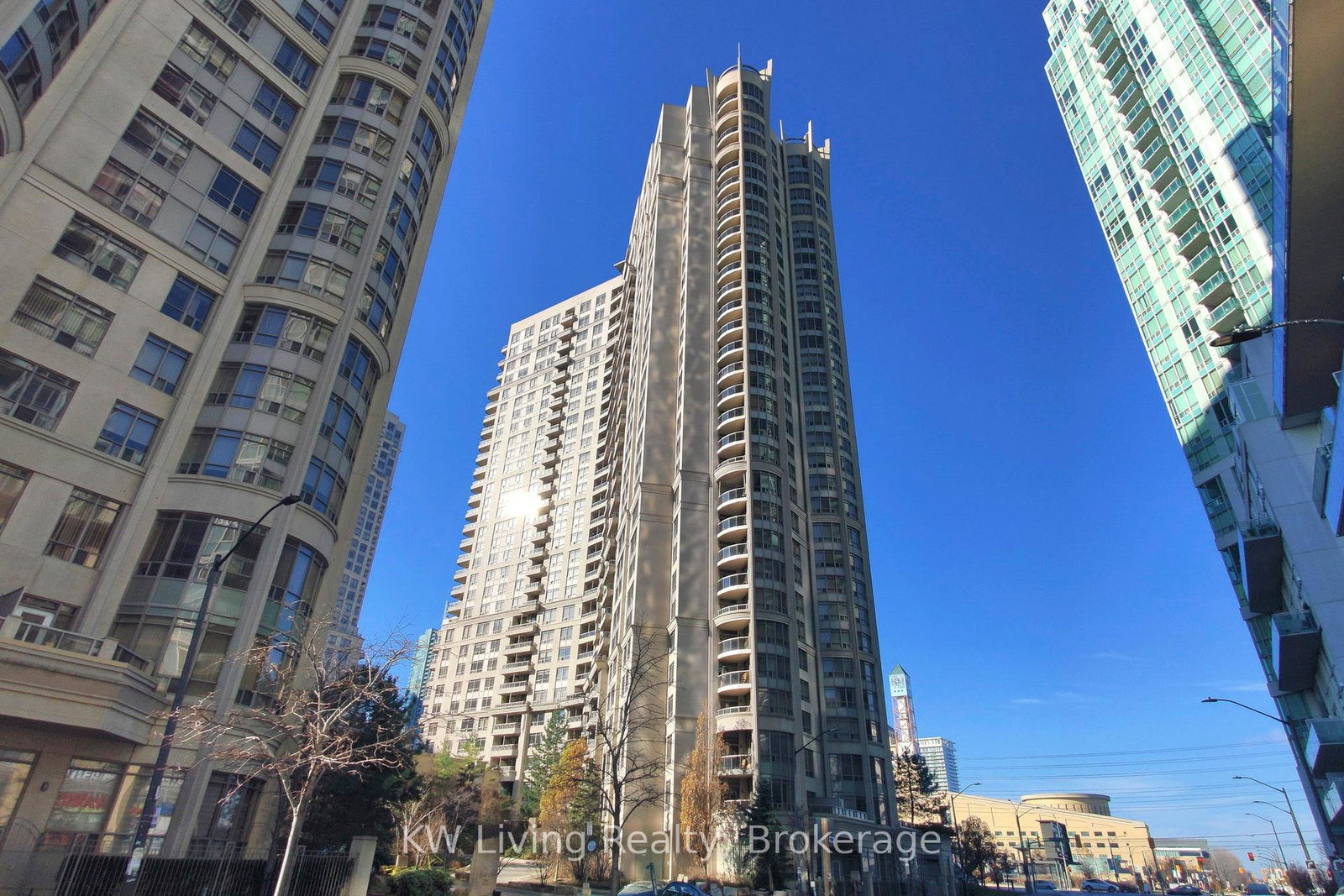 3888-duke-of-york-boulevard-mississauga-ontario-w12680530