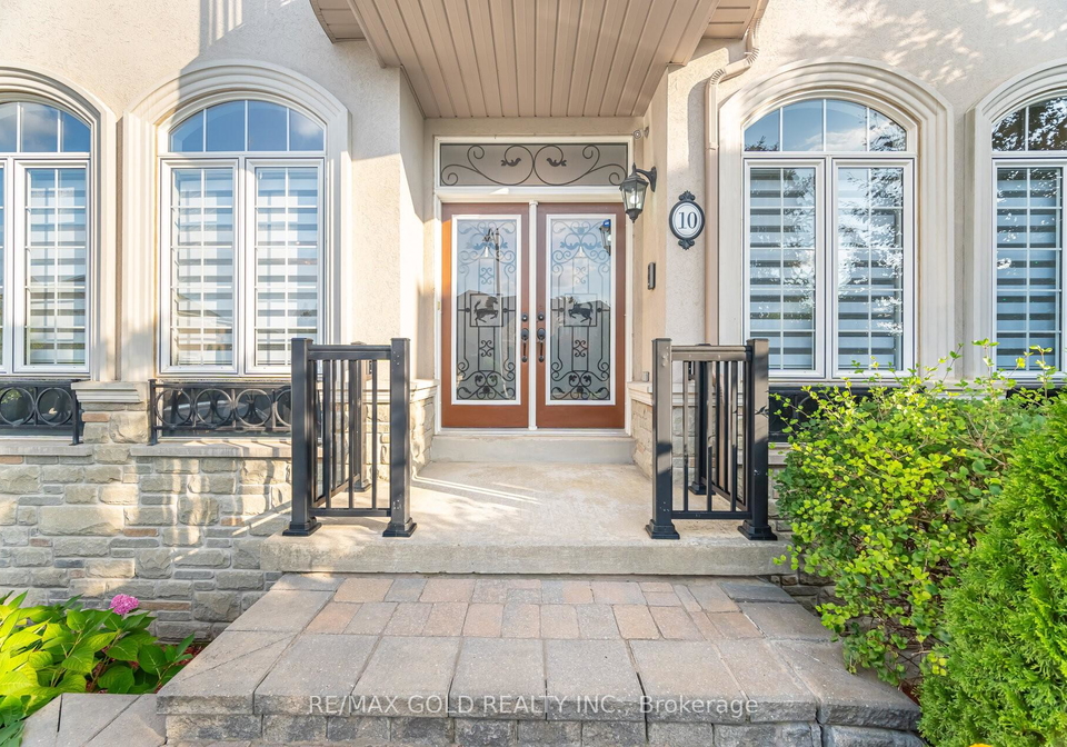 10-vissini-way-brampton-ontario-w12680570