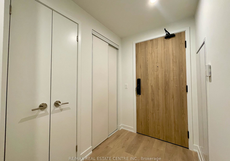 1-fairview-road-e-mississauga-ontario-w12680590