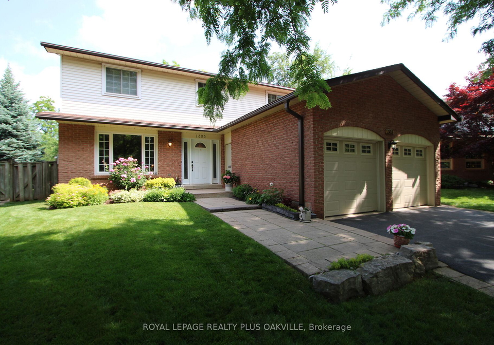 1303-henley-place-oakville-ontario-w12681176