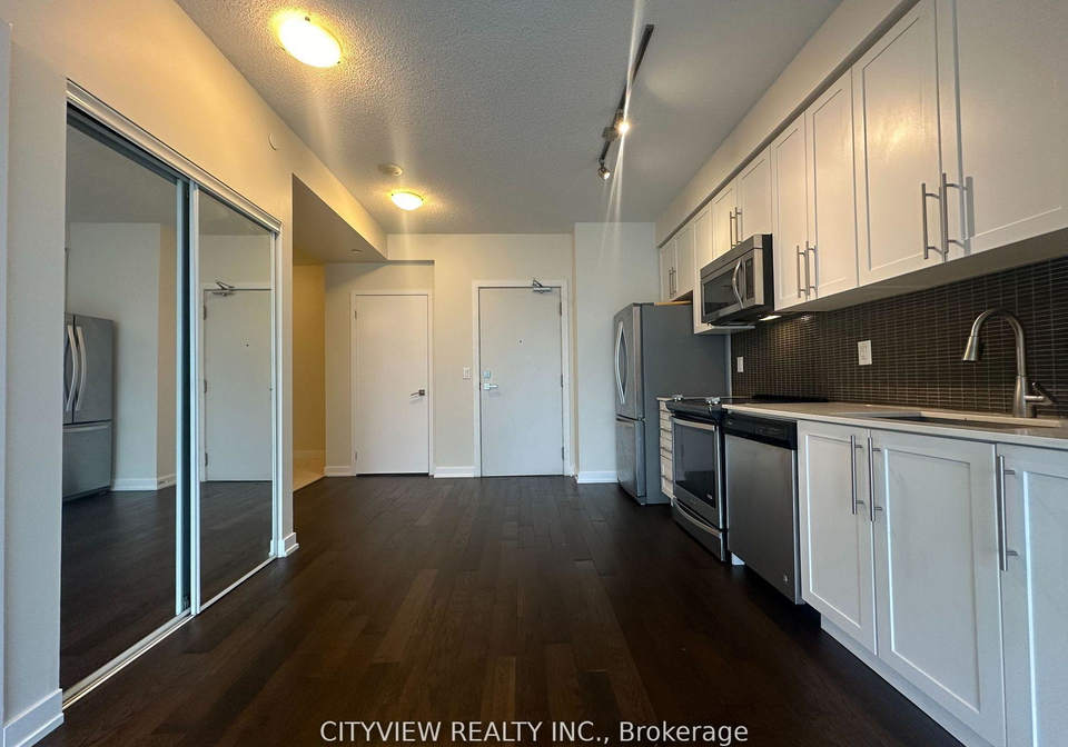 510-curran-place-mississauga-ontario-w12681228