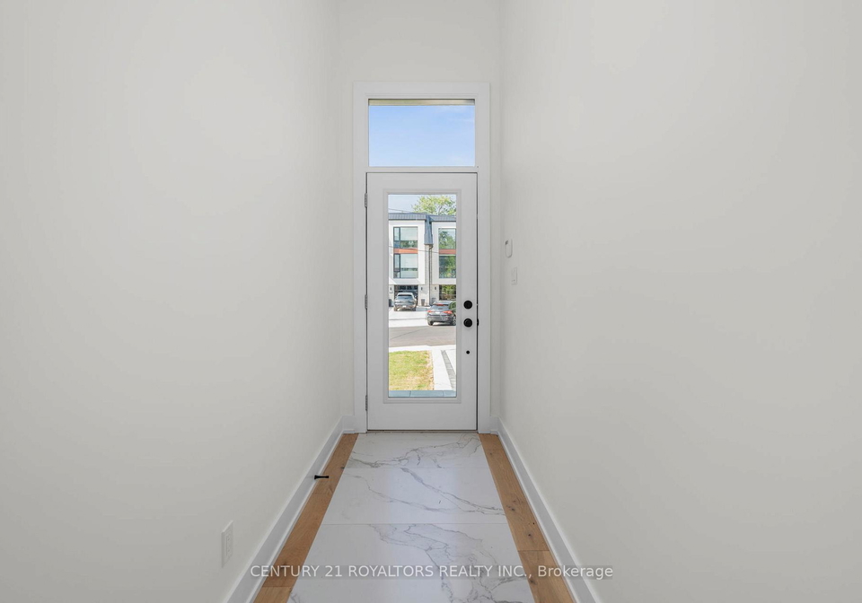 5b-pine-avenue-n-mississauga-ontario-w12681288