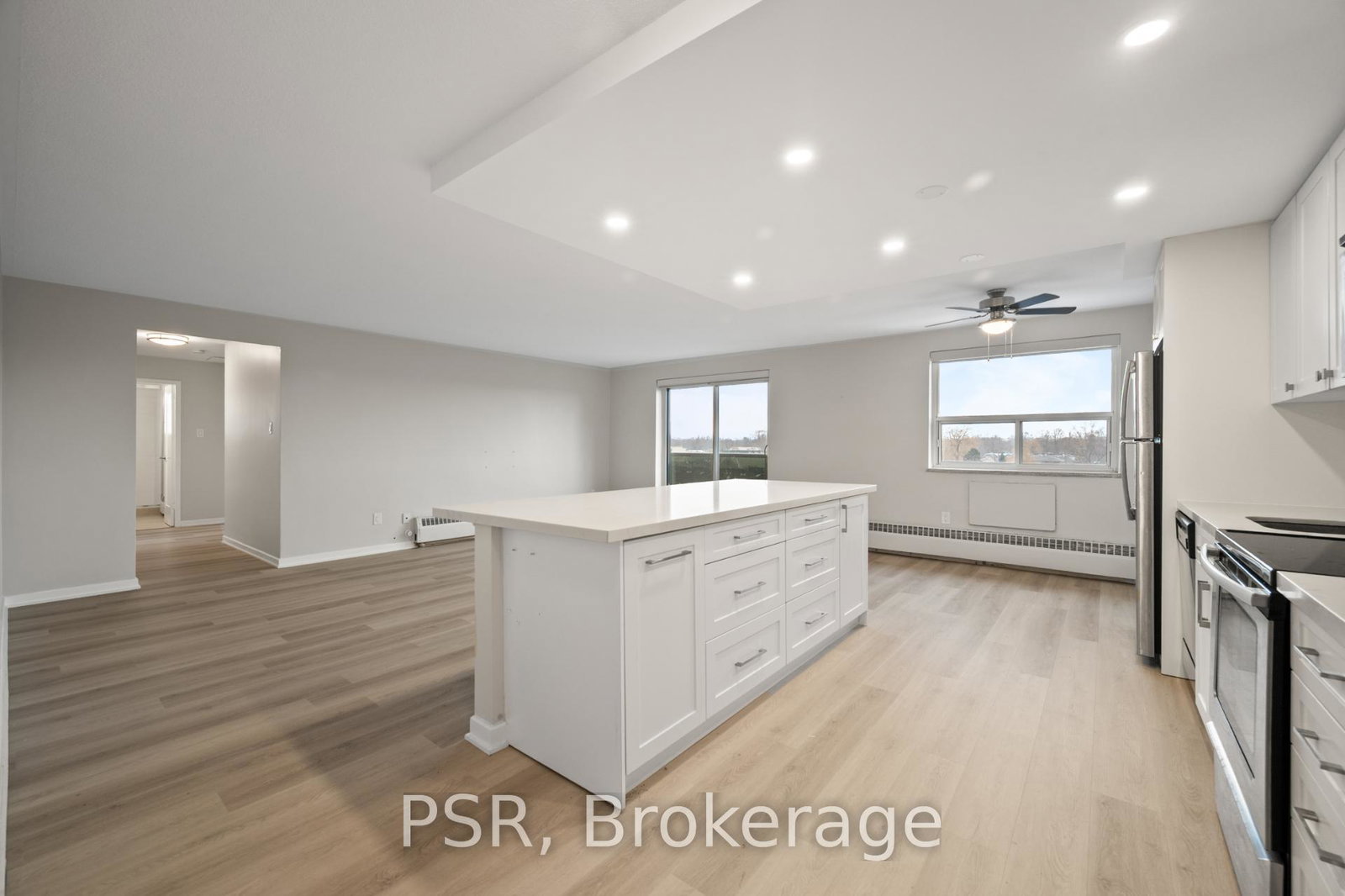 2300-marine-drive-oakville-ontario-w12681416