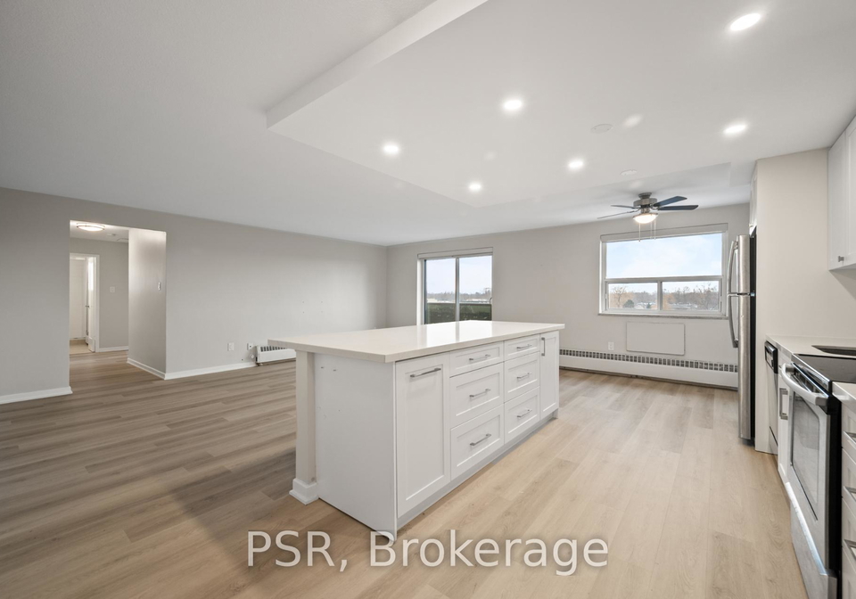 2300-marine-drive-oakville-ontario-w12681416
