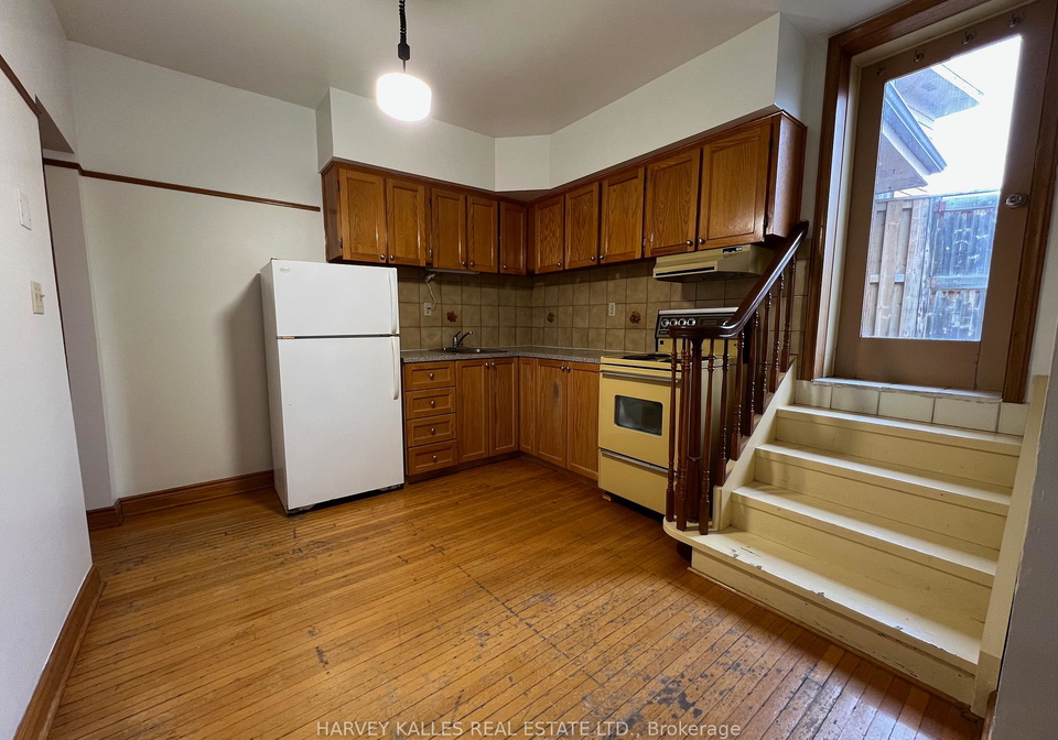 3-northcliffe-boulevard-toronto-ontario-w12681490
