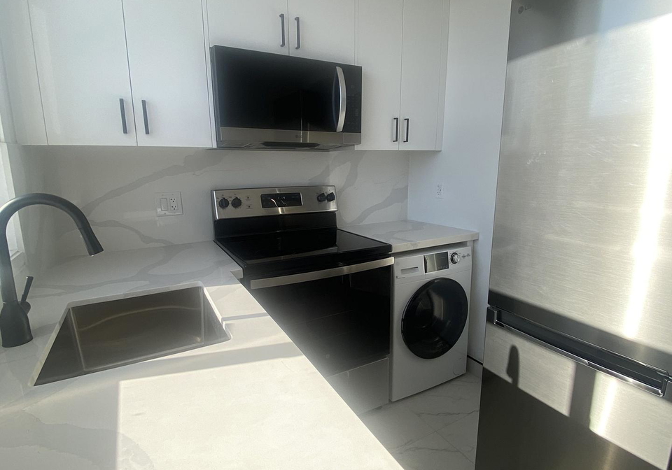 1359-davenport-road-toronto-ontario-w12681764