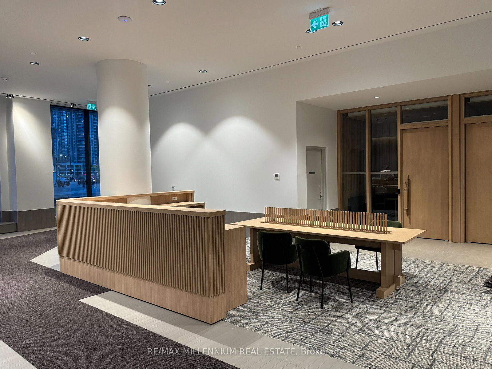 395-square-one-drive-mississauga-ontario-w12682442