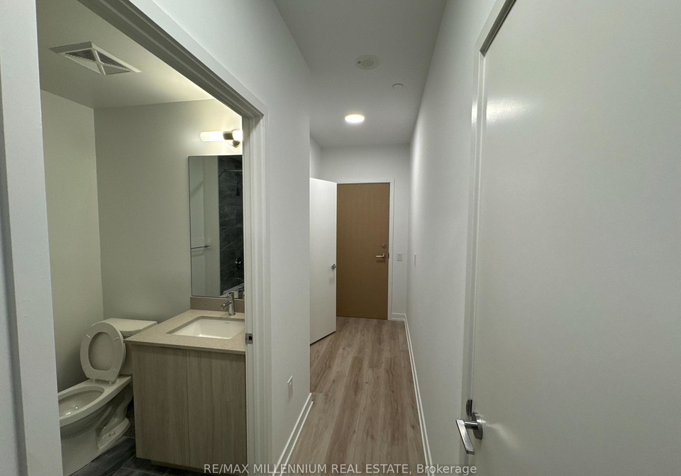 395-square-one-drive-mississauga-ontario-w12682442