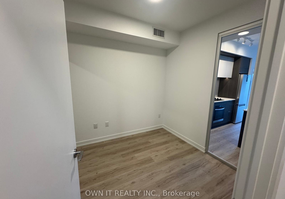 395-square-one-drive-mississauga-ontario-w12682972