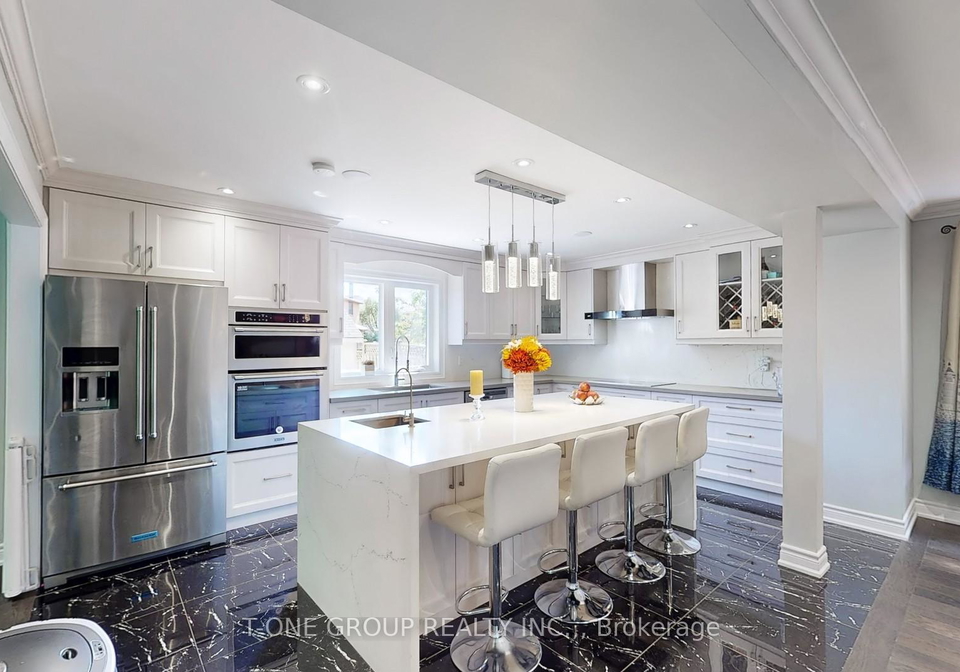 224-kingsbridge-garden-circle-mississauga-ontario-w12682982