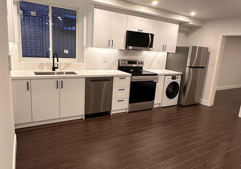 1359-davenport-road-toronto-ontario-w12683108